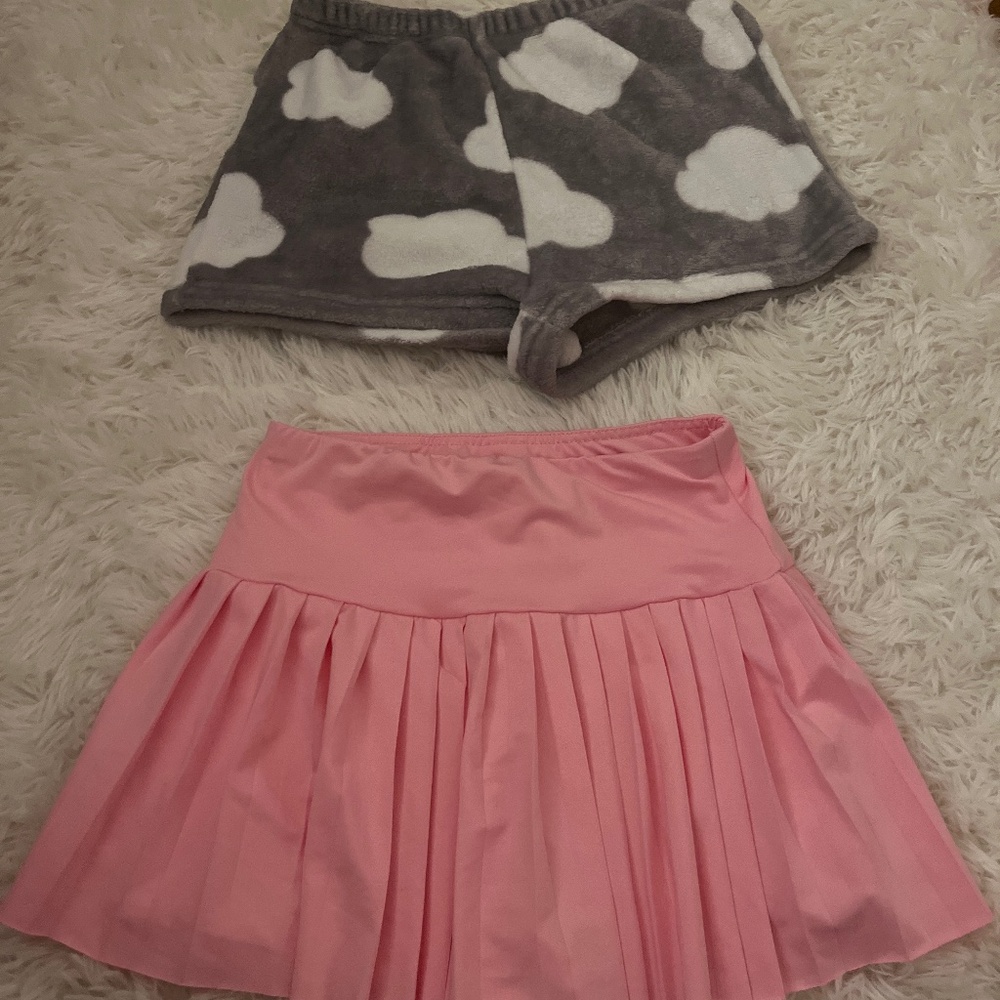 Cozy cloud short and a pink skirt